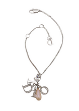 Charger l&#39;image dans la galerie, Pendentif Letter double chain Dior
